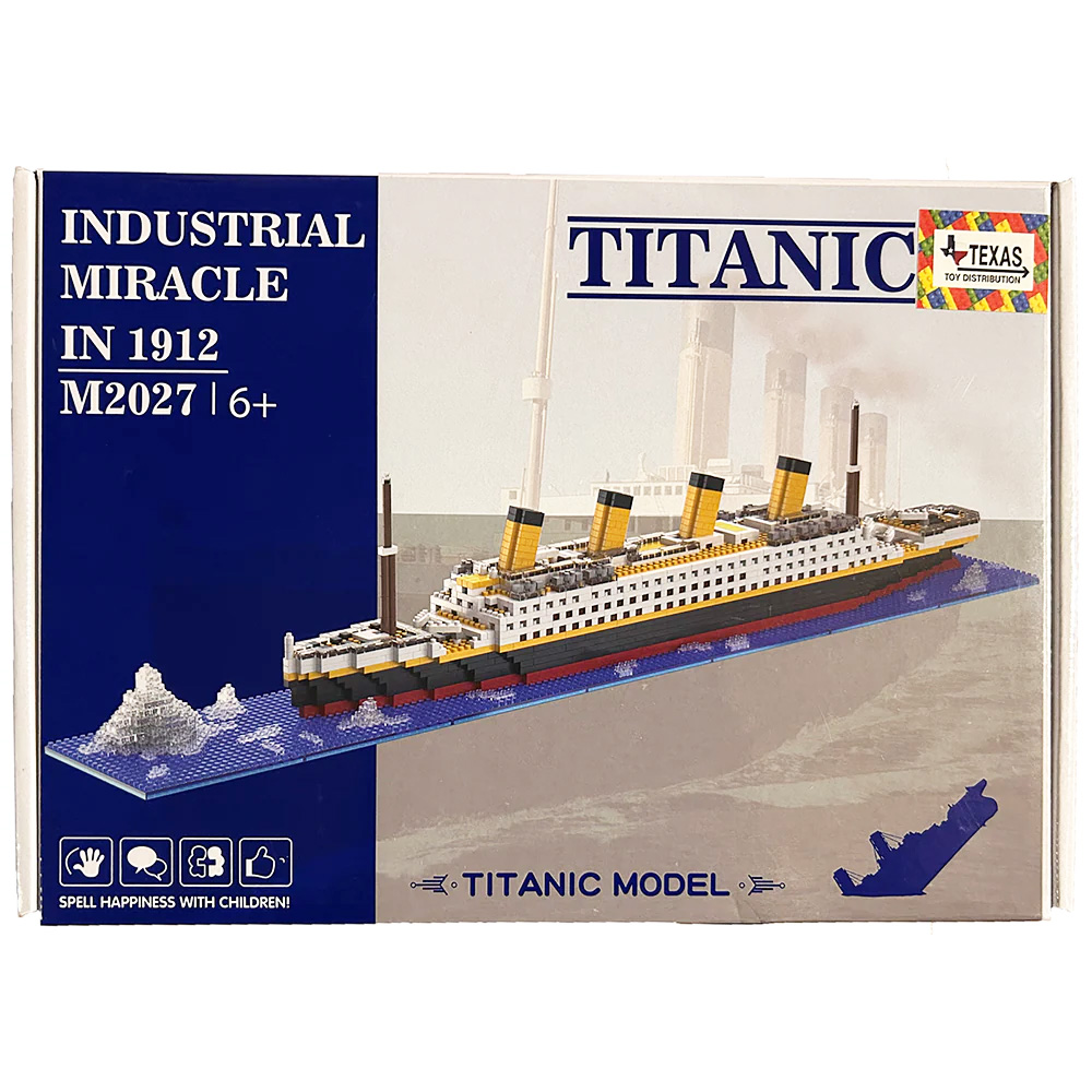 Titanic with Iceberg Model Kit