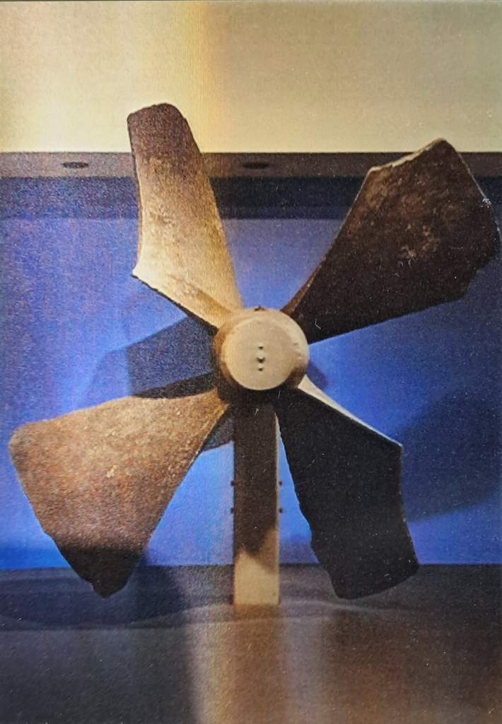 The Mariners' Propeller 3D Postcard