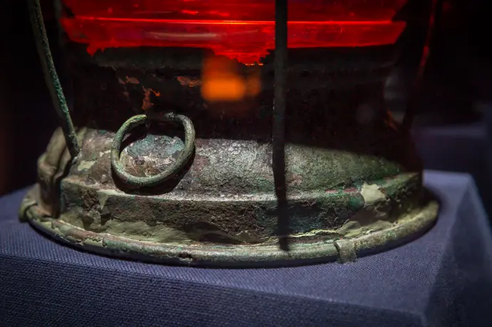 Lantern Sponsorship - Night at The Mariners' 